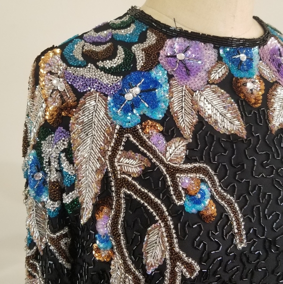 Heavily beaded peplum top - Picture 2 of 11